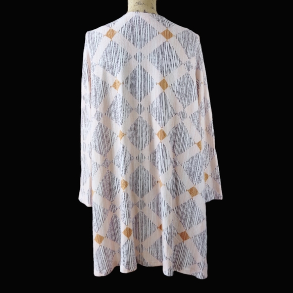 LuLaRoe Cardigan Caroline - Picture 2 of 8